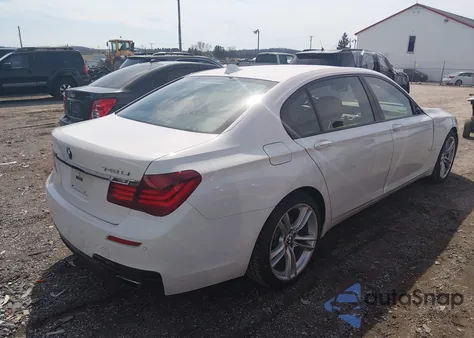 2013 BMW 740Li xDrive z USA, uszkodzony, nr VIN WBAYF4C5XDD127995